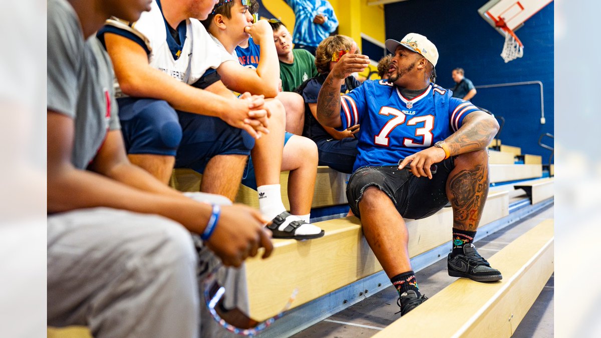 2x DAY RT #WPMOYChallenge <a href="/DDawkins66/">Dion Dawkins</a>