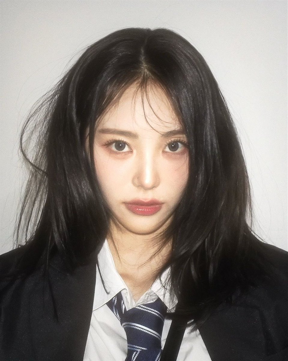 low quality jinsoul tweet media