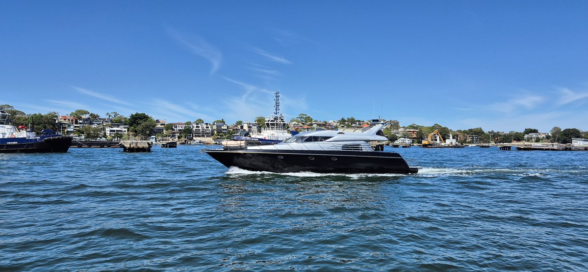 awedgewood's tweet image. Ferry isn't Sydney. Some money on this river