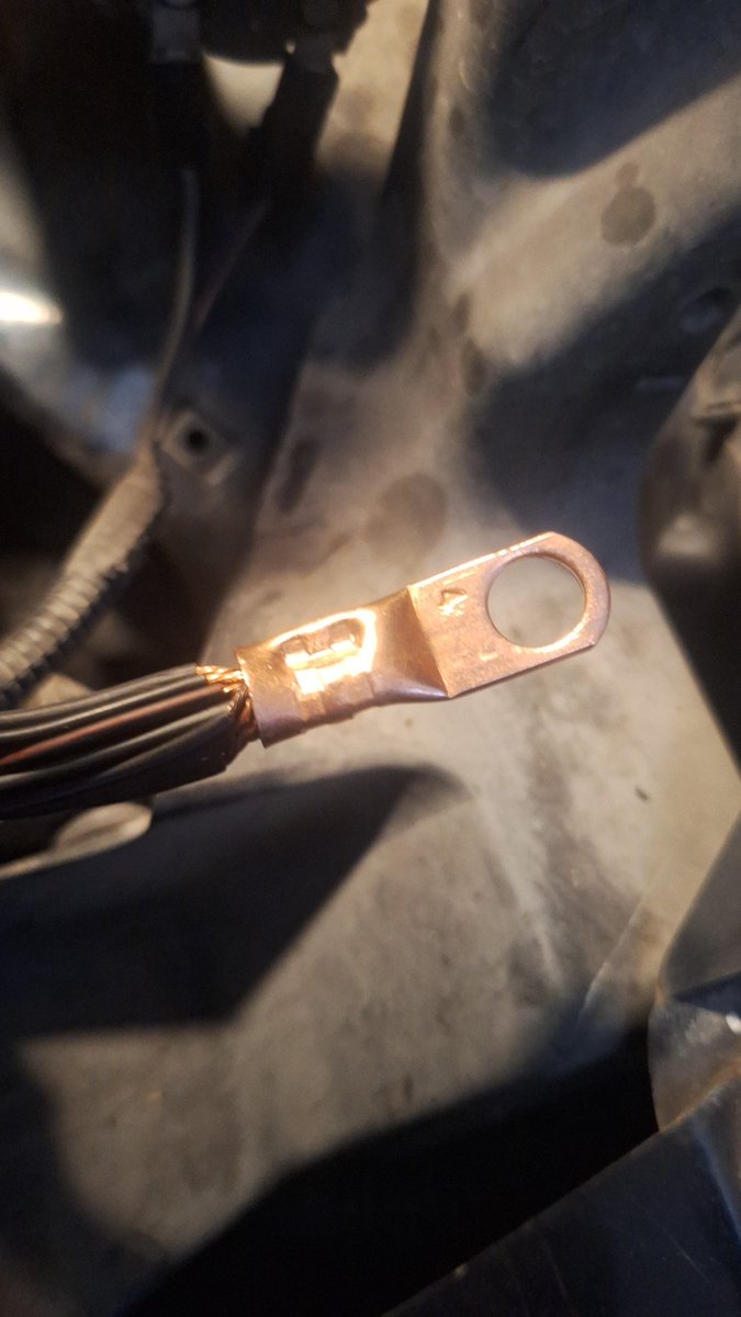 CloutFM | 🌥 tweet media