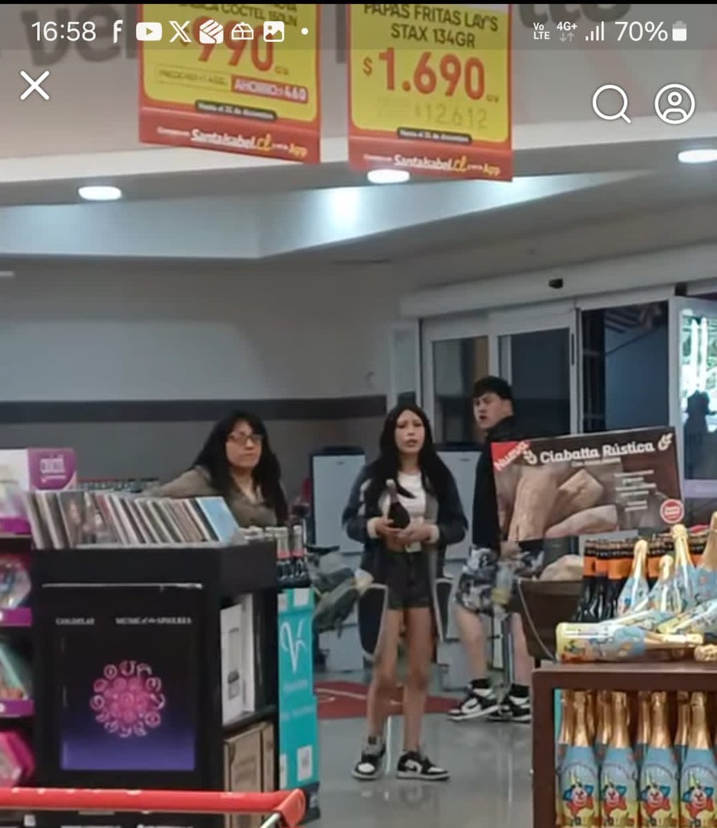 Neomarinero's tweet image. Mientras tanto en Pto Varas