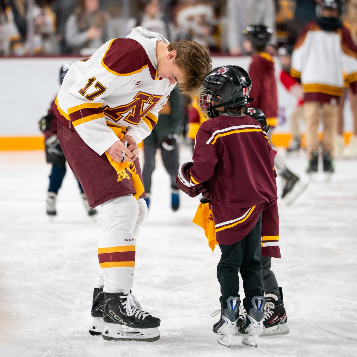📸🏒 Photos of the Year.

From frozen overtime moments to full-speed chaos, these frames tell the story of our season so far. 

Comment and share your favorite from 2025 👀🔥 (1/3)