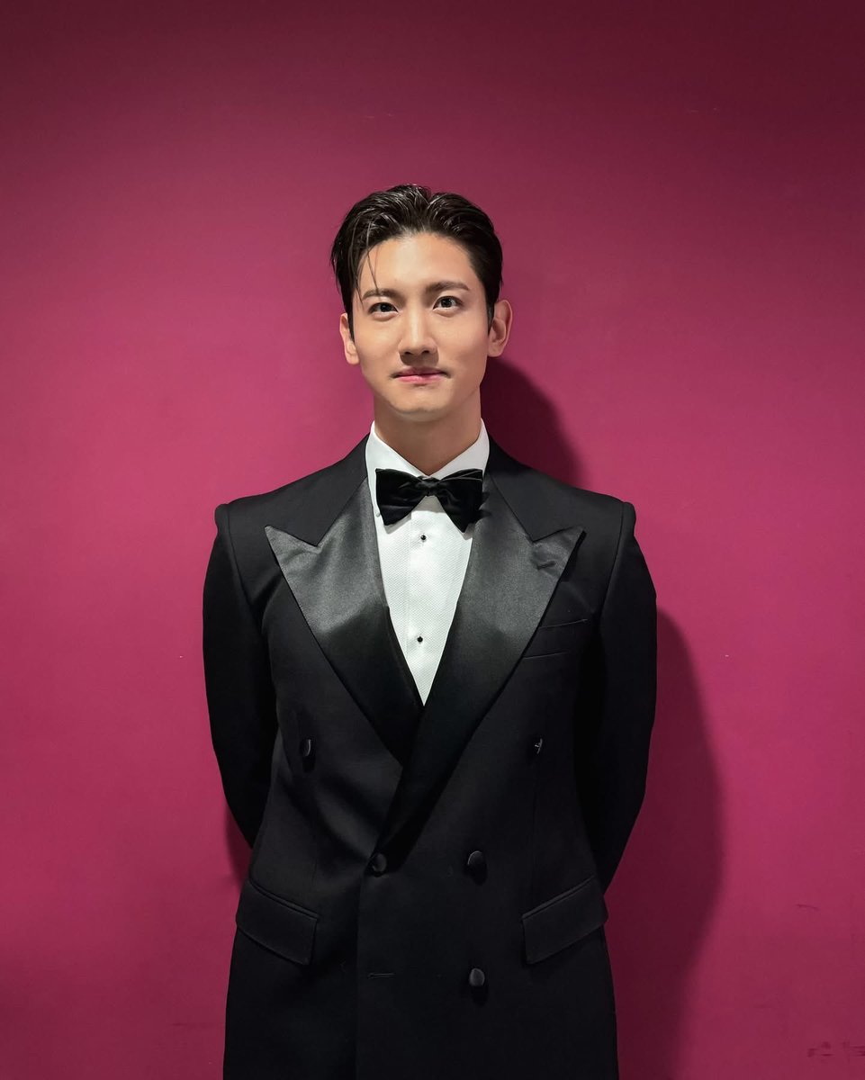 𝔤𝔦𝔫𝔤𝔥𝔞𝔪 (@gingham218) / Posts / X