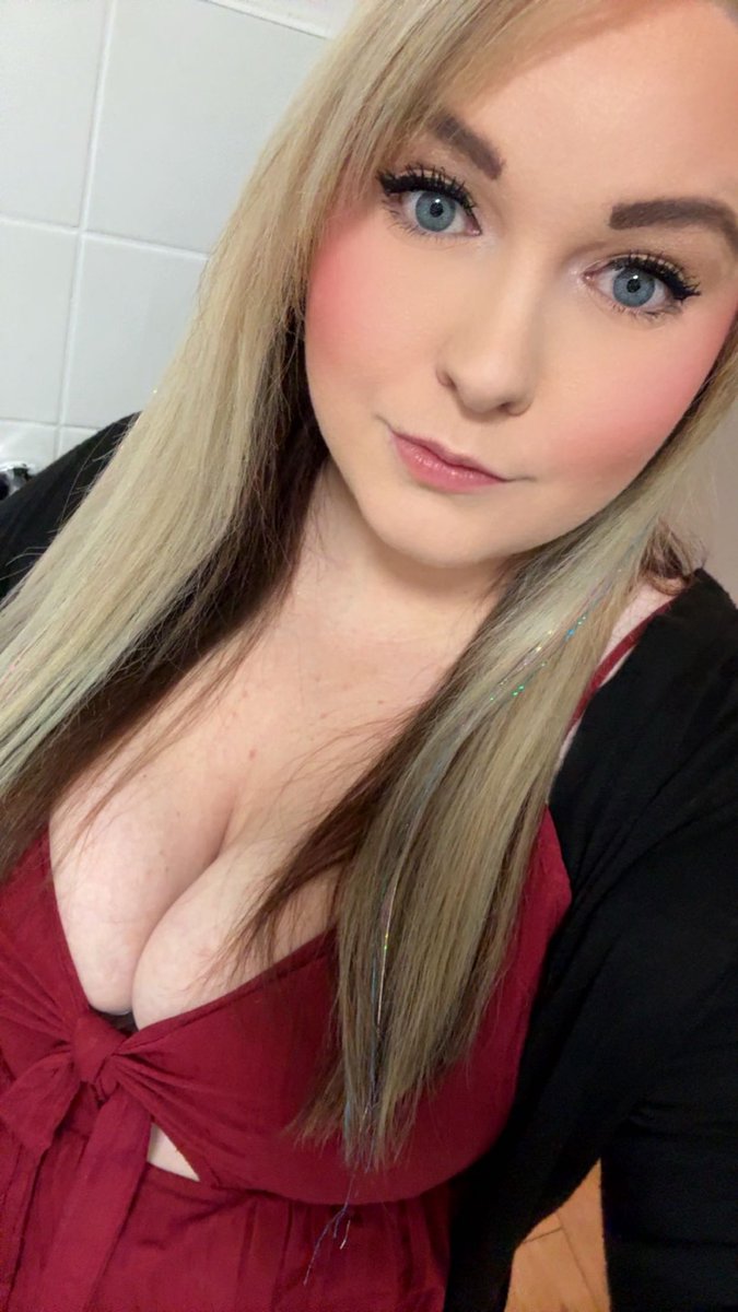 Chelsea_ej's tweet image. 😁