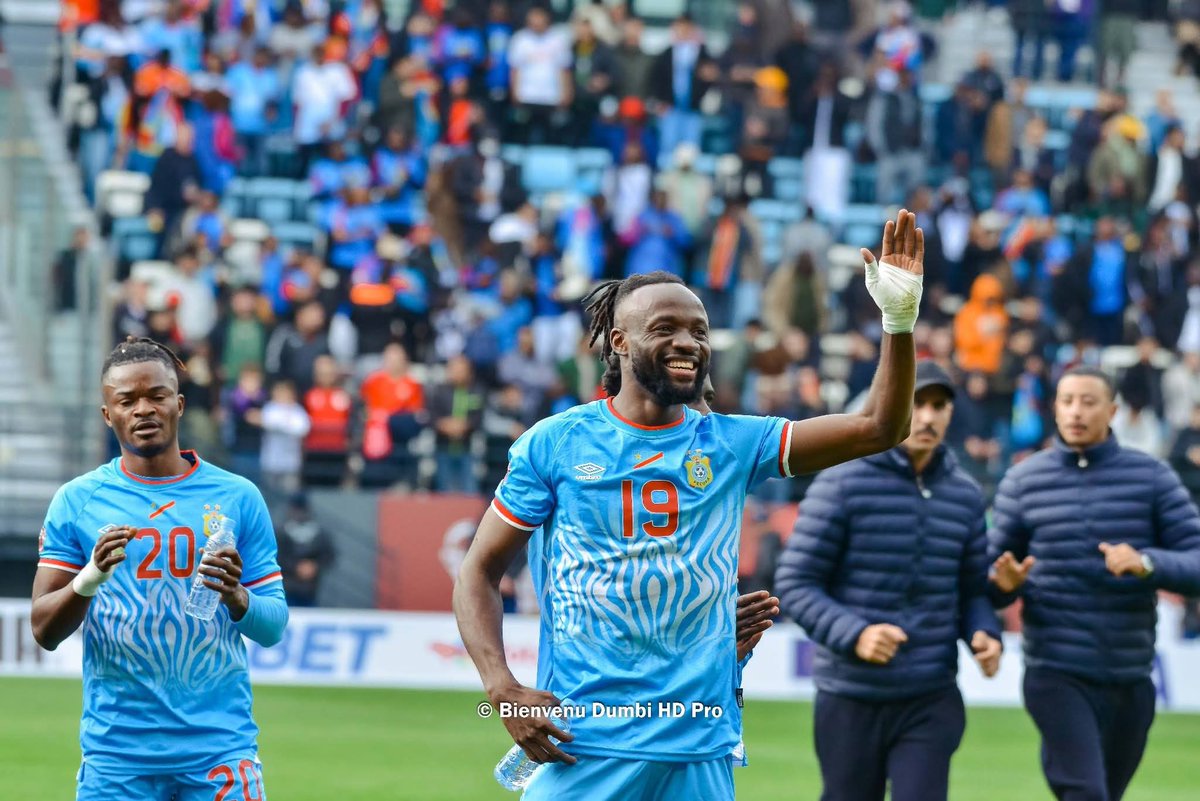 🚨 CAN 2025: la RDC officiellement qualifiée pour les huitièmes de finale avant même son dernier match de la phase de groupes. En effet, on connaît déjà 15 des 16 qualifiés après les derniers matchs joués dans les groupes A et B.  La dernière place sera attribuée ce mardi. 3