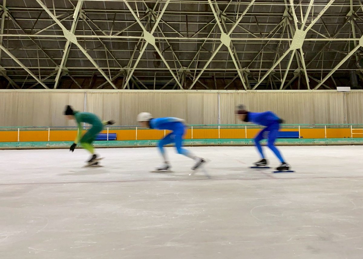 gandaiskate's tweet photo. 先日12/26〜27に秋田市にて当同好会の強化合宿を行いました！
意欲的に練習に励み、(最後にはタイムトライアルをしましたが)全員ベストタイムが出ていて良かったと思います。
年明けの練習や大会に向けてまた頑張ります💪💪 https://t.co/u0JvL65F60