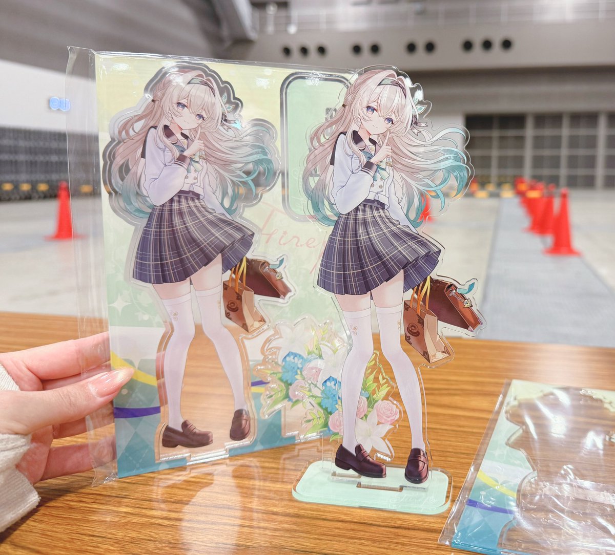 新刊セットのホタルちゃんのアクスタプレートです！ 組み立てると