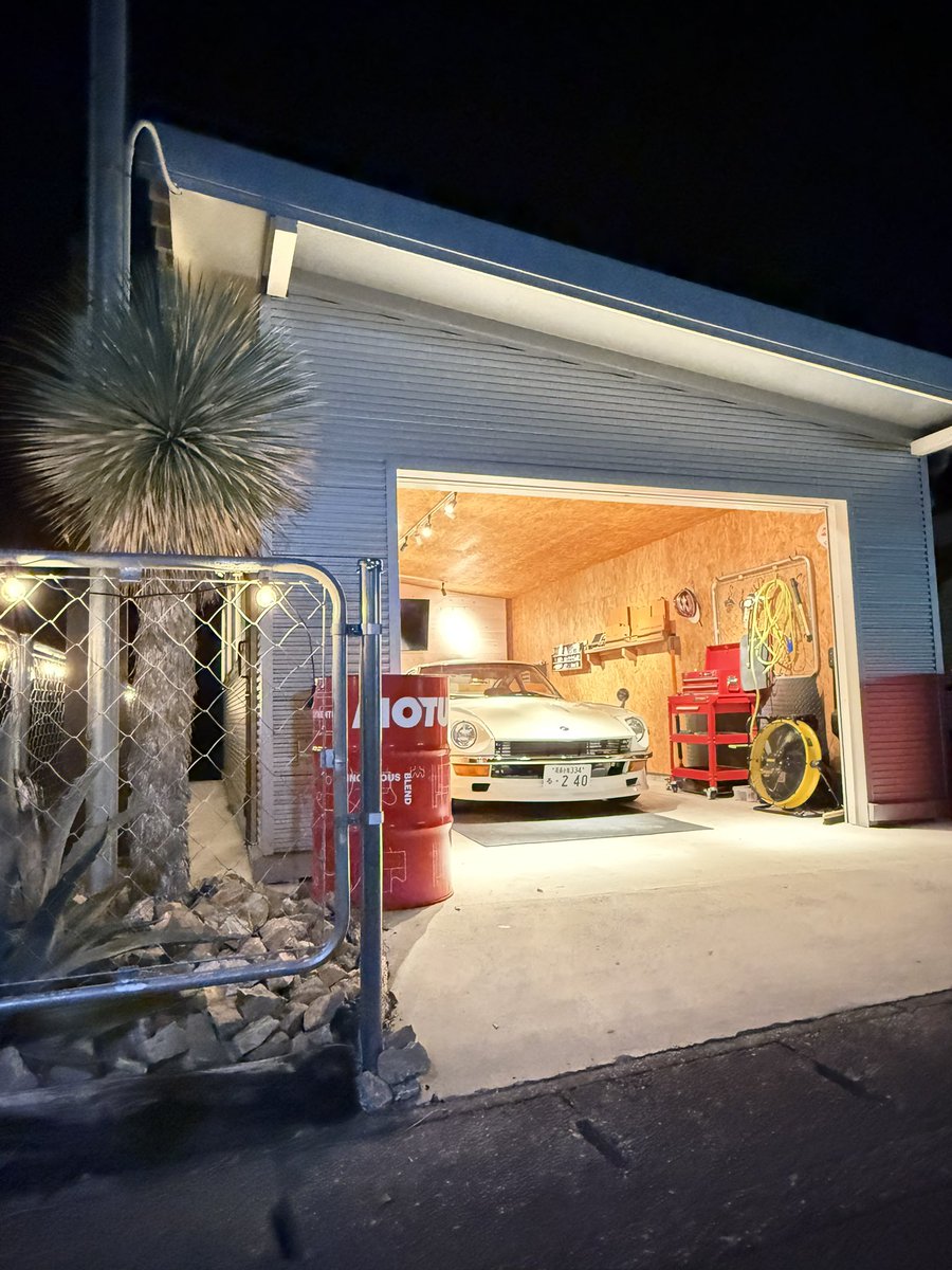 車もバイクもガレージも綺麗にして新年お迎えの準備完了！！ 2025年も