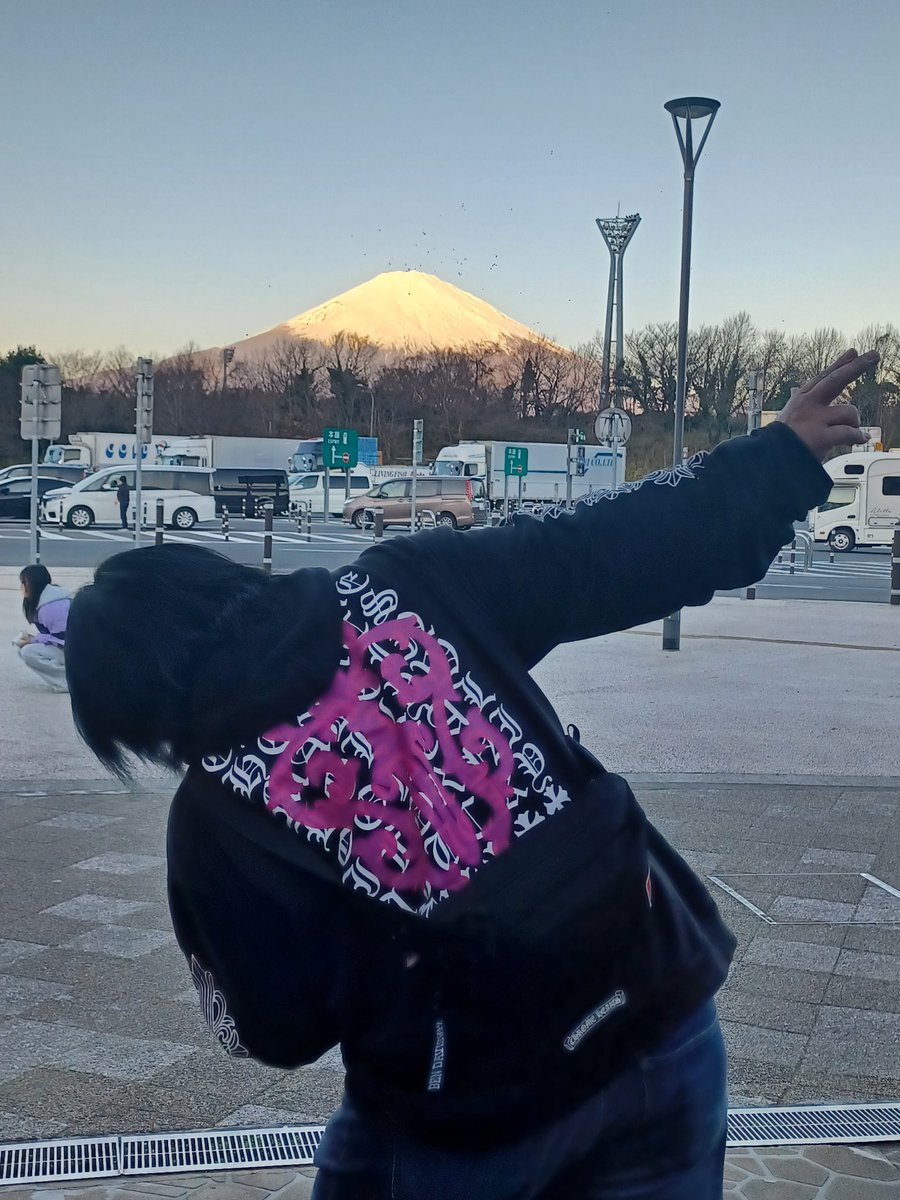 今年LAST GIGS！！ いざ大阪へ #氷室京介 #ものまね #じぐろ京介 #富士山