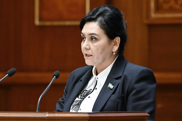 Салж байна уу? Тэгвэл орон сууцаар ханга!

Узбекистан улсад шинэ хууль батлагдлаа! Хэрэв гэр бүл салсан тохиолдолд эхнэр нь амьдрах хэвийн нөхцөлгүй бол, нөхөр нь салалтын дараа орон сууцаар хангах үүрэгтэй болжээ. Хэрэв нөхөр нь өөрийн хувийн орон сууцгүй бол, түрээсийн