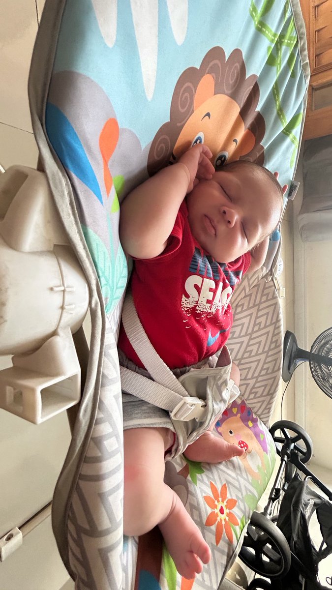 eaialbert's tweet image. Hoje conheci meu afilhado, murilão! Te amo 💕