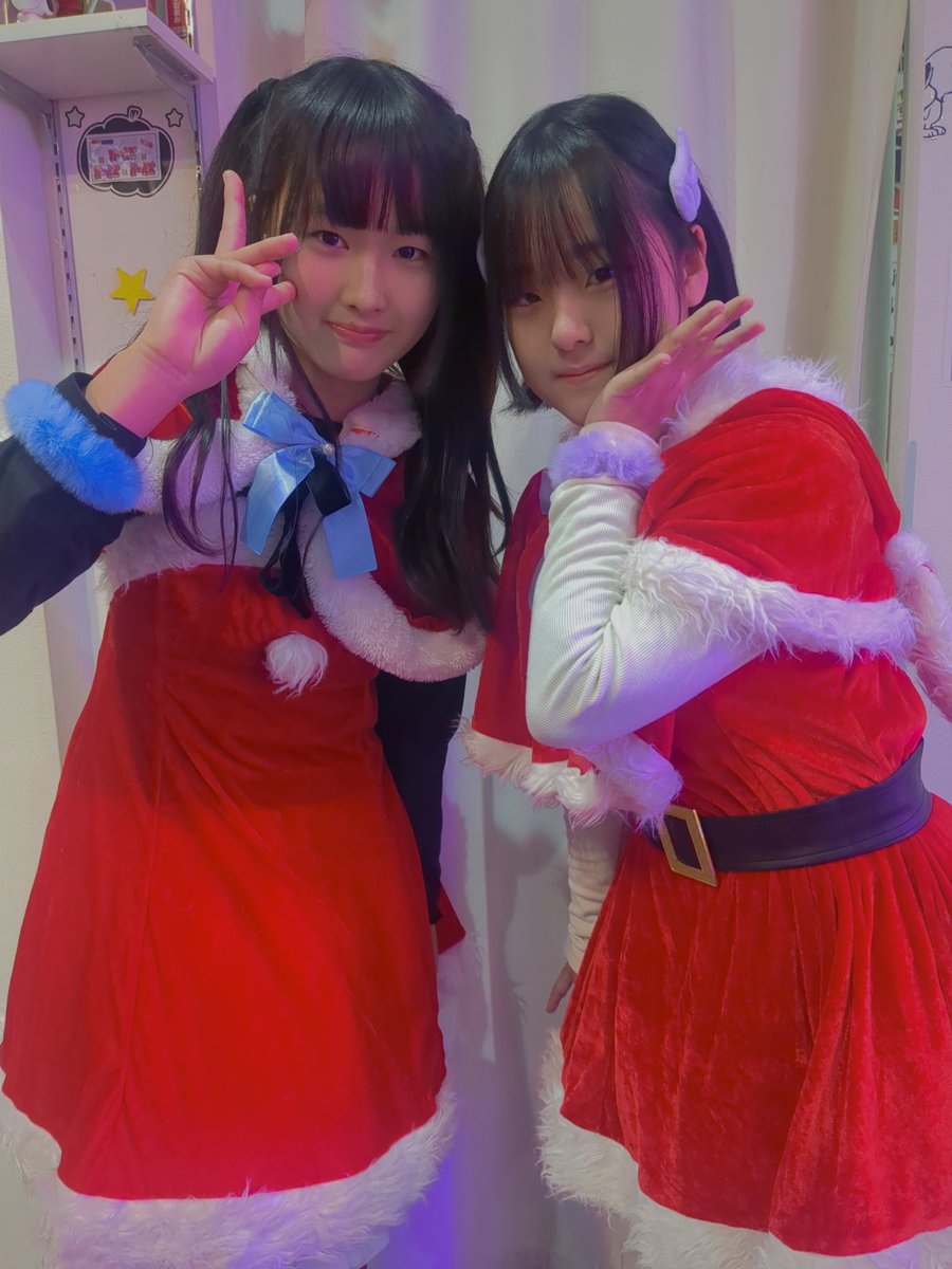 おはようございます😊2025年も後少しですね☘️
こないだのライブで一緒に撮ったゆあちゃん💜歌声最初聞いた時、美声で歌うまでびっくり！！期待の新人さんです✨まだゆあちゃんの歌声生で聞いた事無い方は来年是非聞きに来て下さいね😊さなも歌唱力上げられる様に日々頑張るぞ😆
#新メンバー