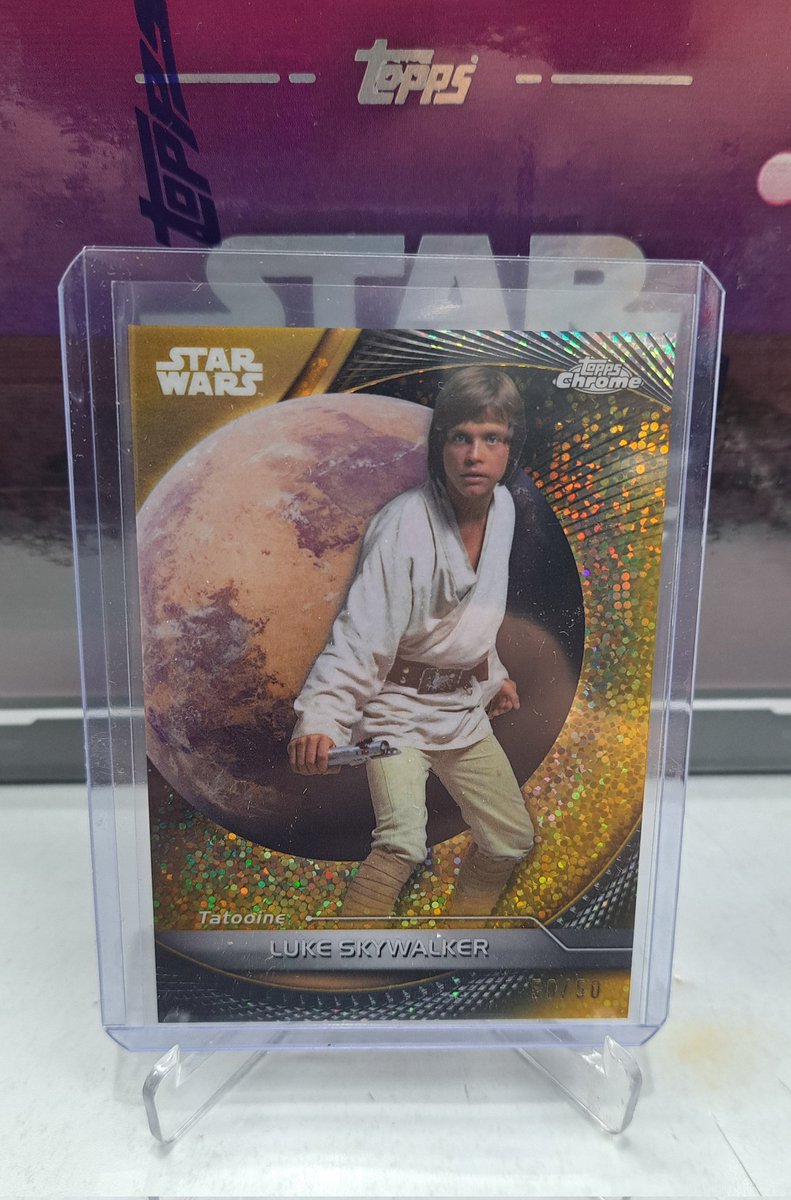 RedNailsII's tweet image. One nice box of @Topps @starwars Hyperspace. ..sketch and 3 numbered parallels. @CardPurchaser