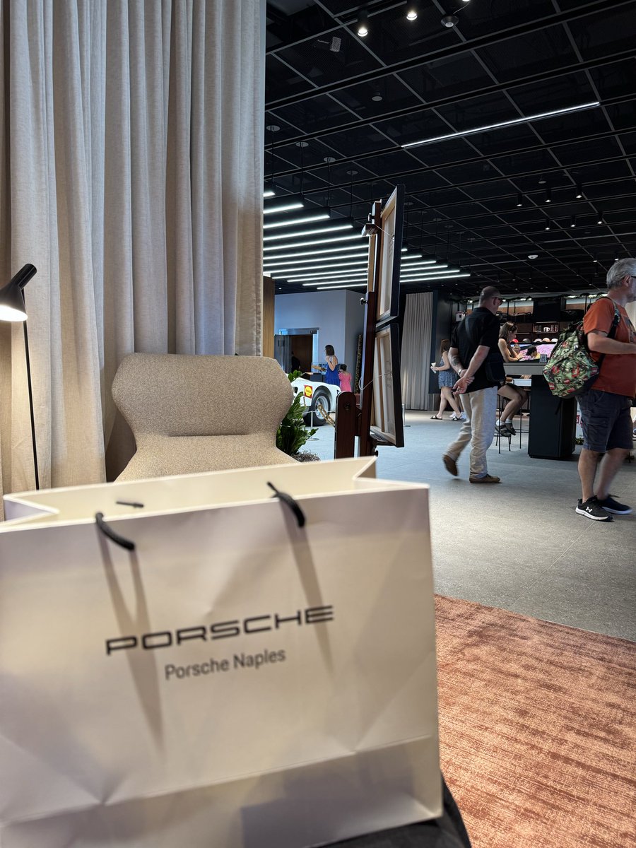 spent the day w my mom today and got to go to the porsche studio