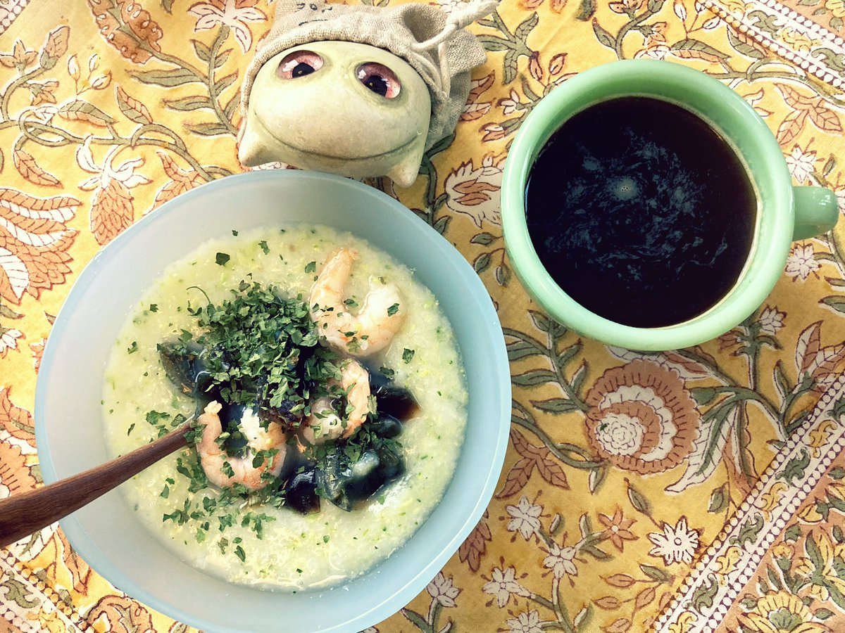 noedog's tweet photo. ちいさいすべすべとお粥(👁️ᵕ👁️)🥣　#noedog https://t.co/zDr6ceHFiN