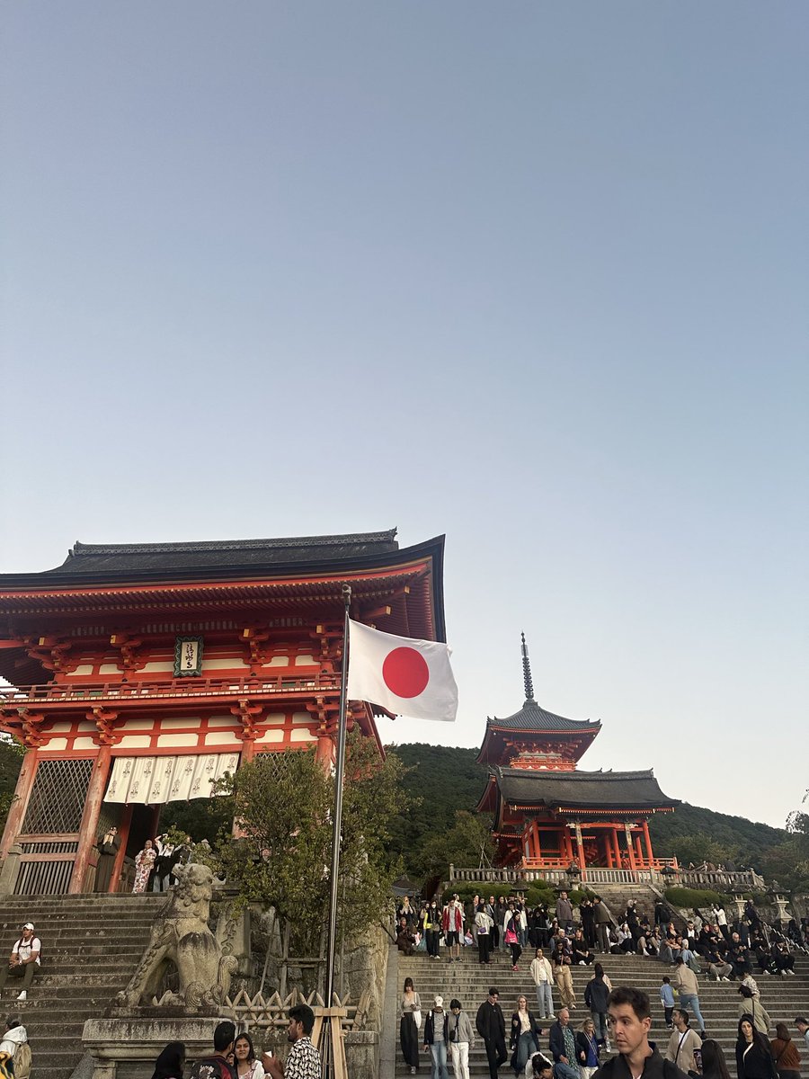 diegoasanchez9's tweet photo. Japan!!! https://t.co/gb6I0AOc9t