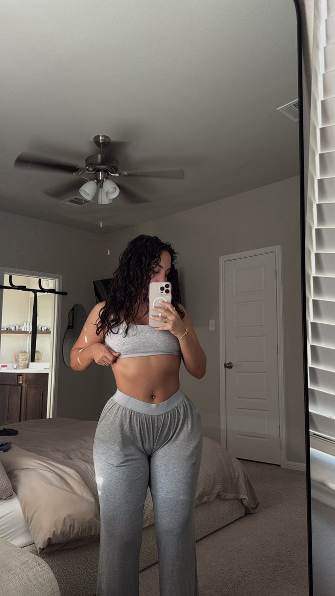 Goonticfactory's tweet image. you’ll happily live out the rest of your miserable life under my ass while I send myself everything you’re worth💕 fuck getting women &amp;amp; pussy💦 making me rich is better😈🫦

findom catfishfindom