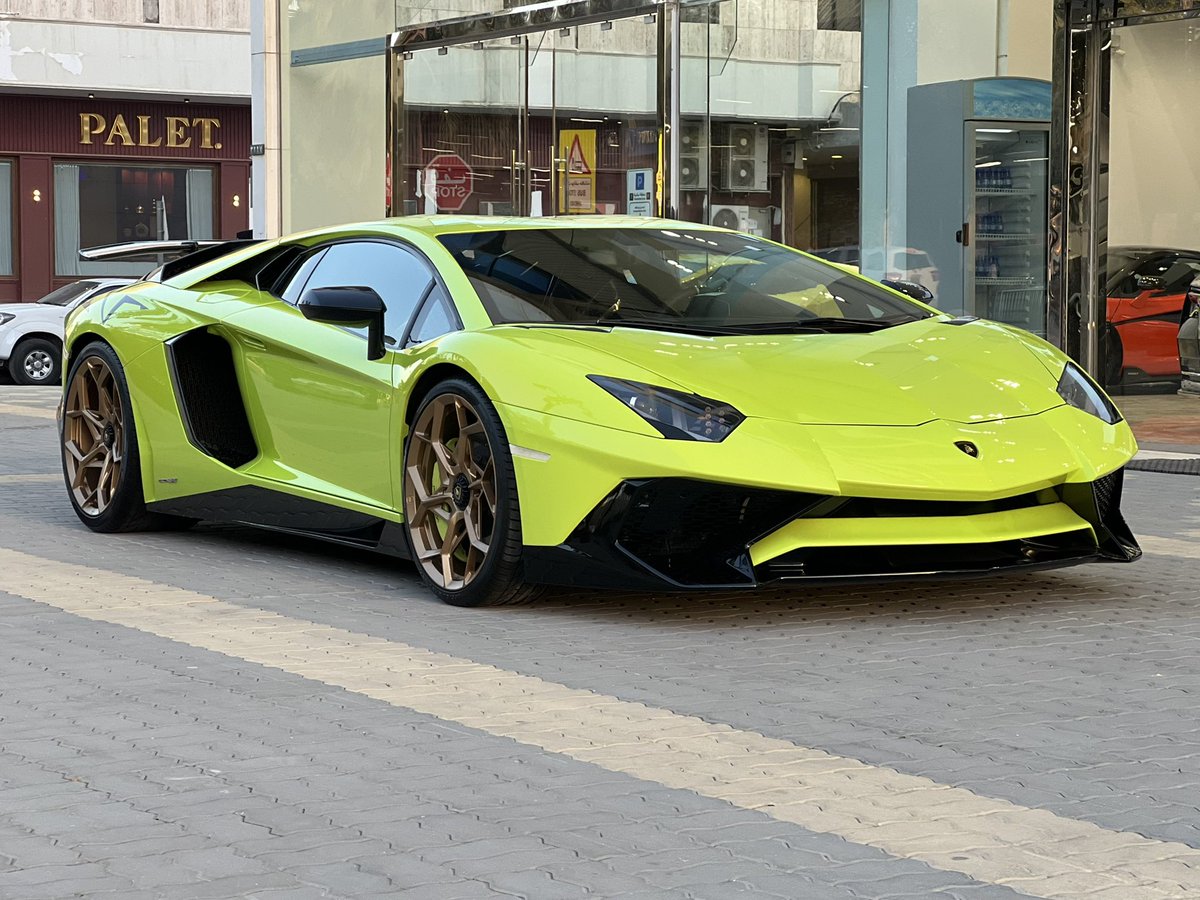 alo_car's tweet photo. Lamborghini Aventador SV
2016
GCC
26000KM
1500000SR https://t.co/7HD1TwwUbY