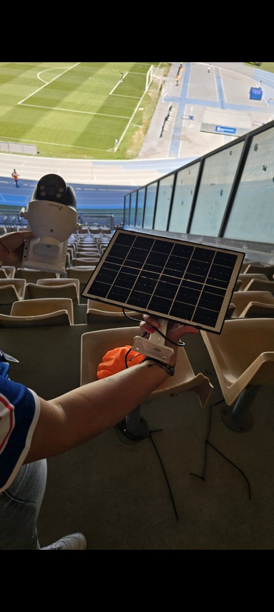 juliocb92's tweet image. La foto que hace que no haya foto con la alcaldesa: