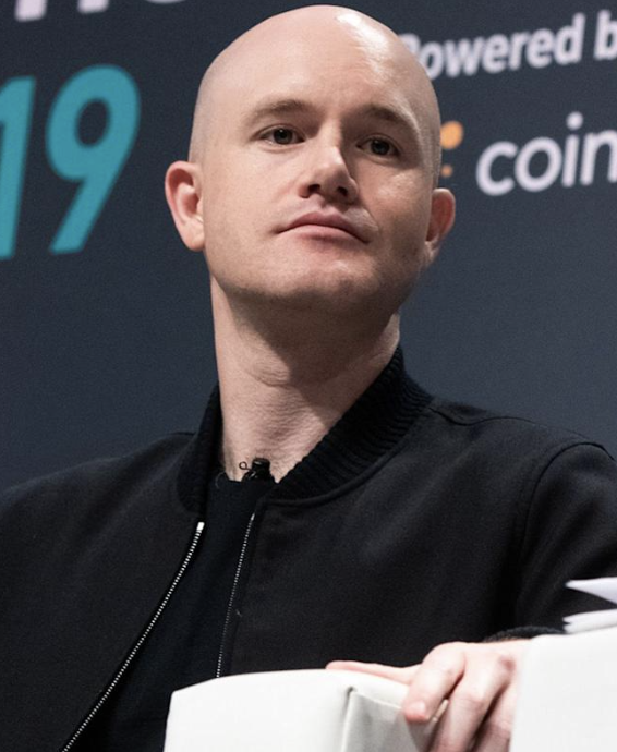 🚨Bureau : "Armstrong di Coinbase: Il Bitcoin come rifugio contro l'inflazione e il deficit del dollaro"