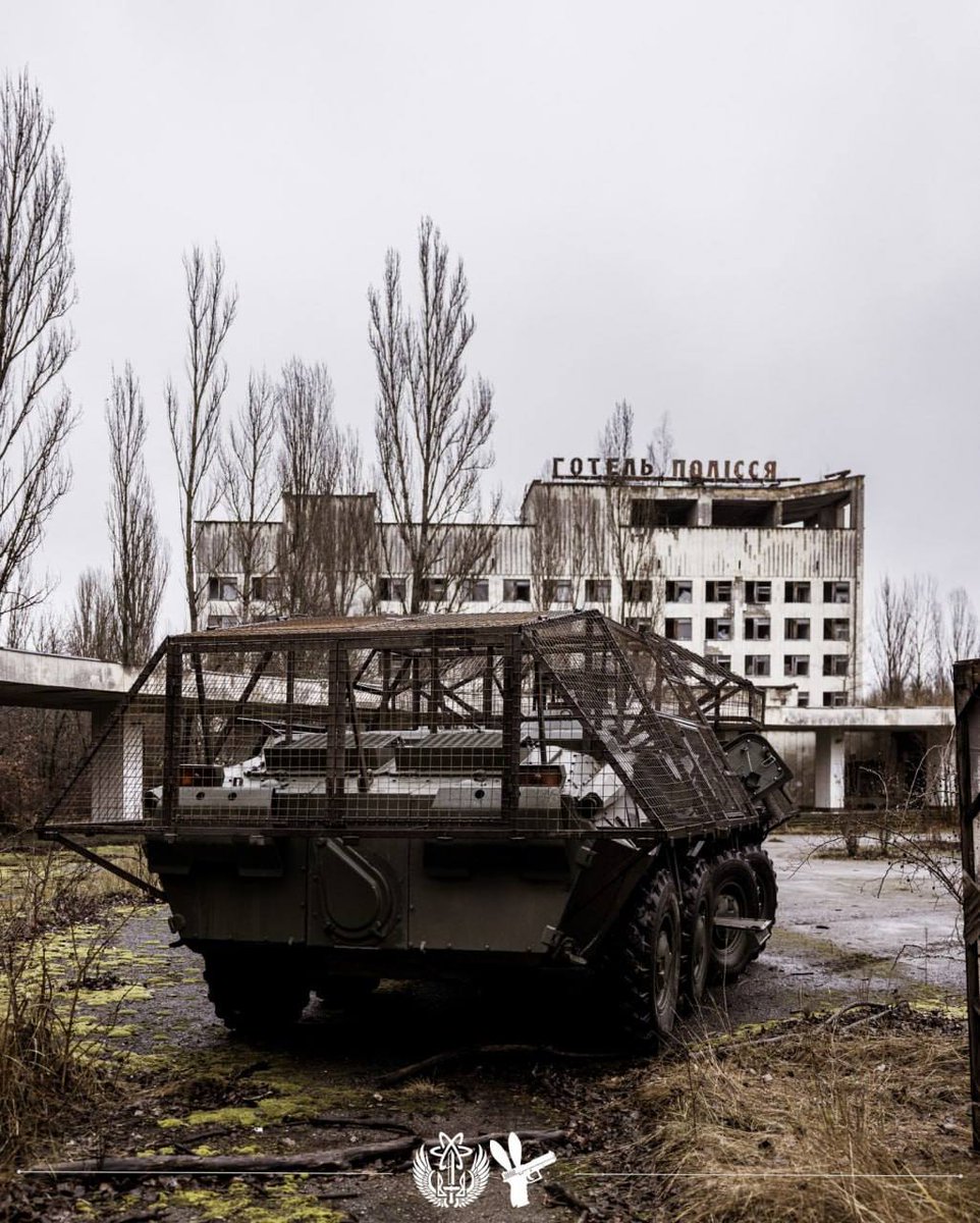 trip_to_valkiri's tweet image. BTR-70 APC with slat armor used by the Ukrainian National Guard in Pripyat, 2025.