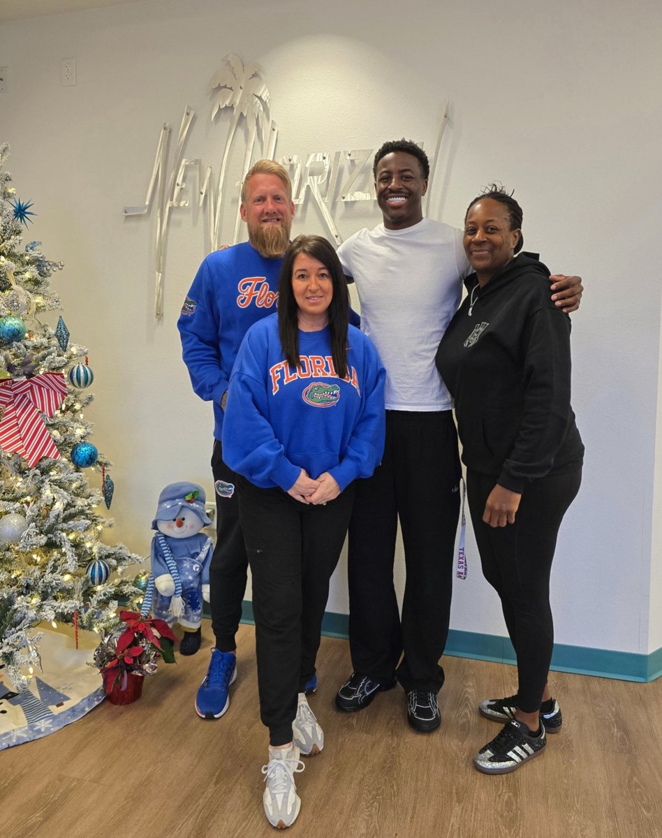 GatorBarfields tweet media