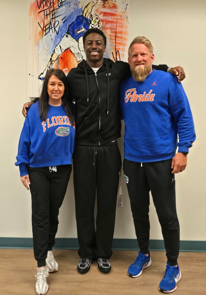 GatorBarfields tweet media