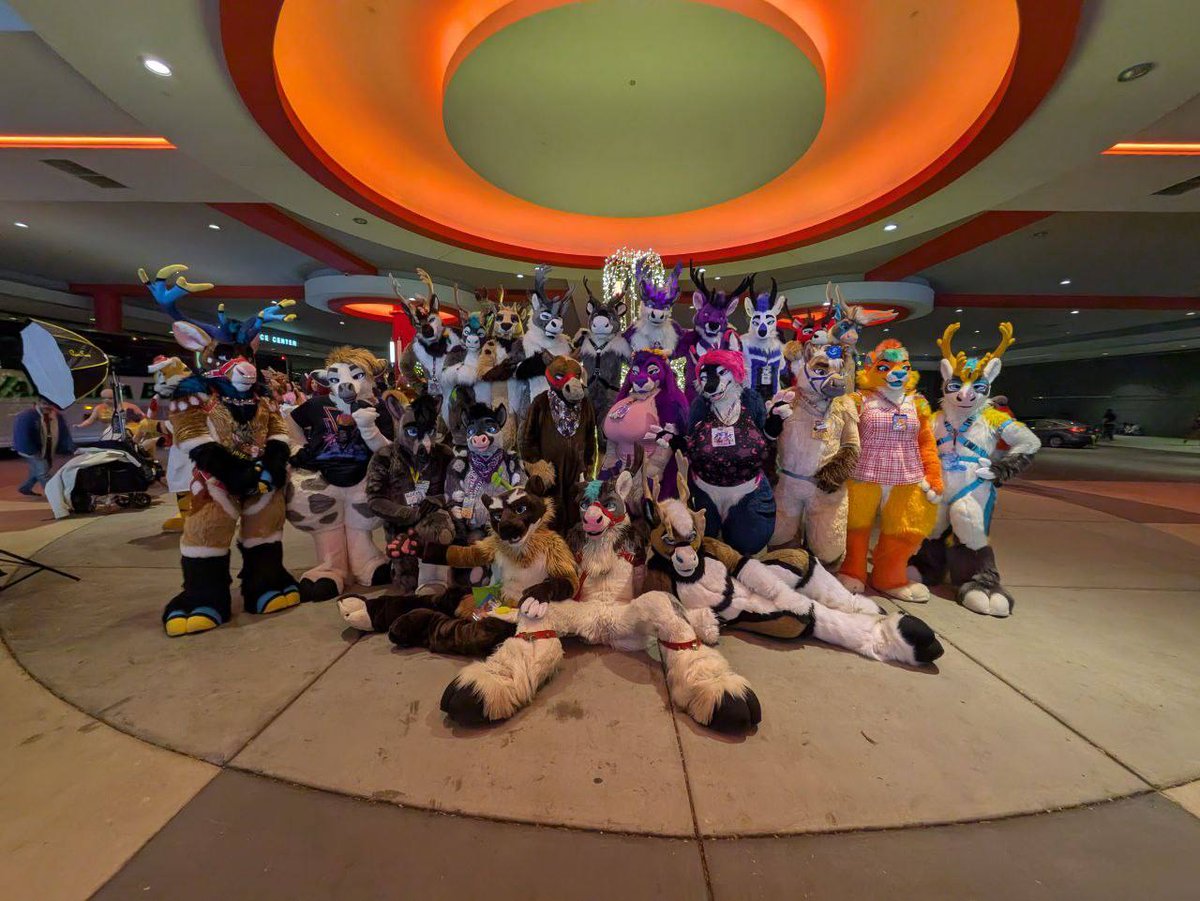 BNCreation's tweet photo. Opening for only 3 spots this year. 

Jan 2-5th: 9am pst. 

To be done late 2026/early 2027 https://t.co/Q3Xx7ONWiK