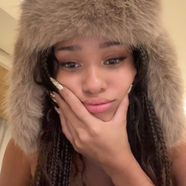 manzraj's tweet image. wait yall do u see the vision