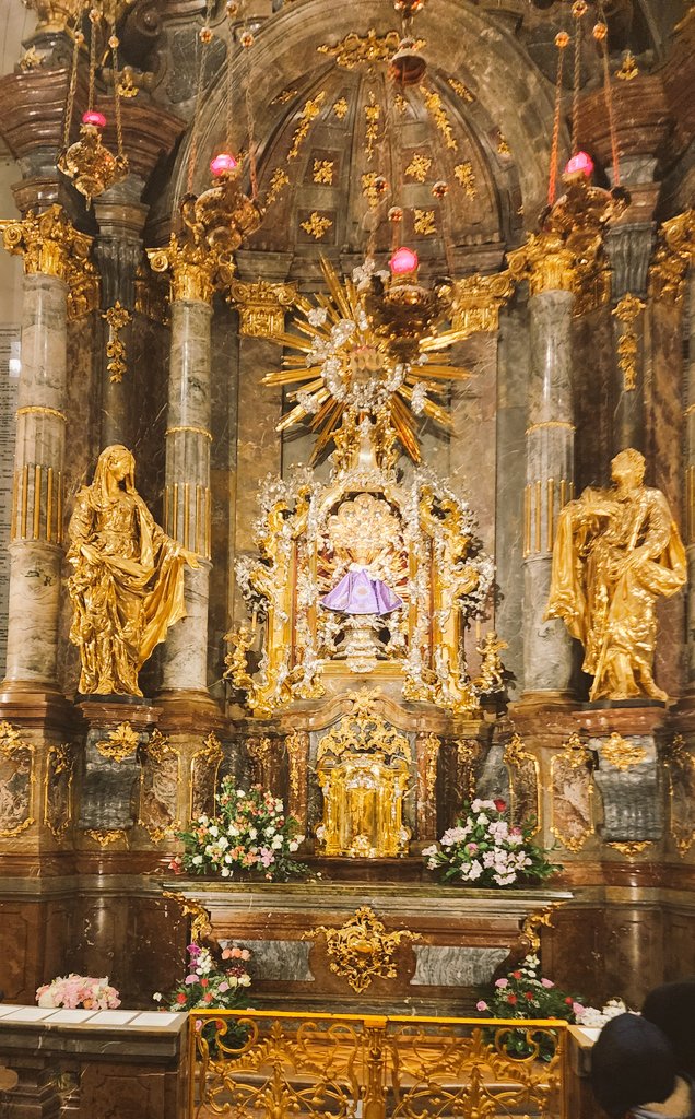 I was recently in Prague, where I spent time in prayer before the miraculous state of the Infant Jesus.

It was a beautiful reminder that Almighty God chose to come to us as a little Child.

O Divine Child of Prague, hear my prayer and grant my petition.

#Catholic
