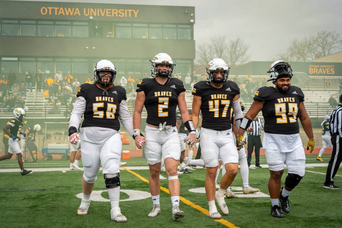After a great conversation with <a href="/CoachJRupnow/">Justin Rupnow</a> and <a href="/Coach_JohnsonOU/">Coach_JohnsonOttawaFB</a>  I’m blessed to say I’ve received an offer from Ottawa University! #GoBraves