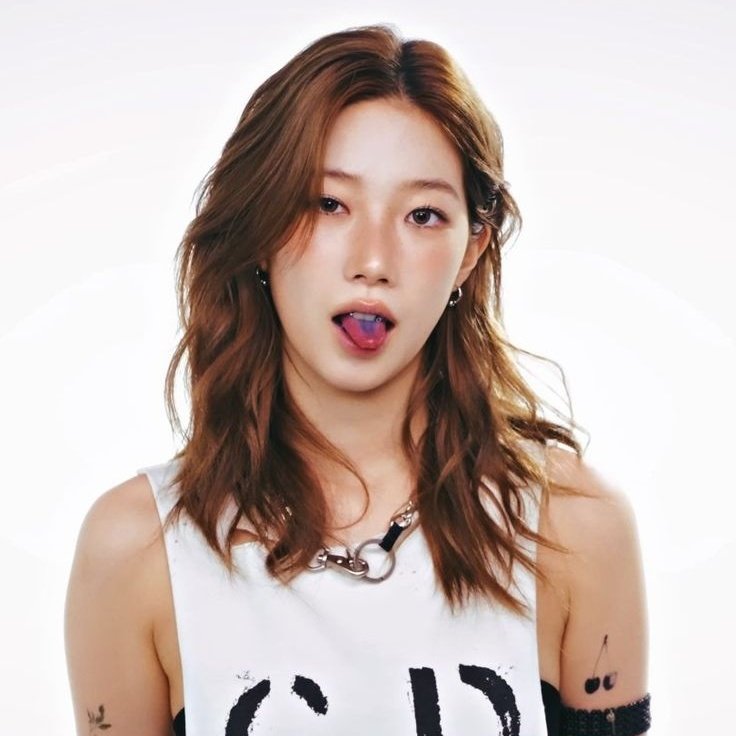 manzraj's tweet image. cast them in a wlw movie im so serious