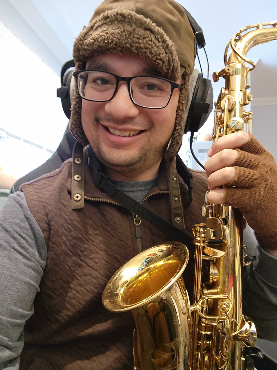 ElementalityNJ's tweet image. Practicing saxophone for a NYE gig! Live now!

Twitch.tv/elementalityst…