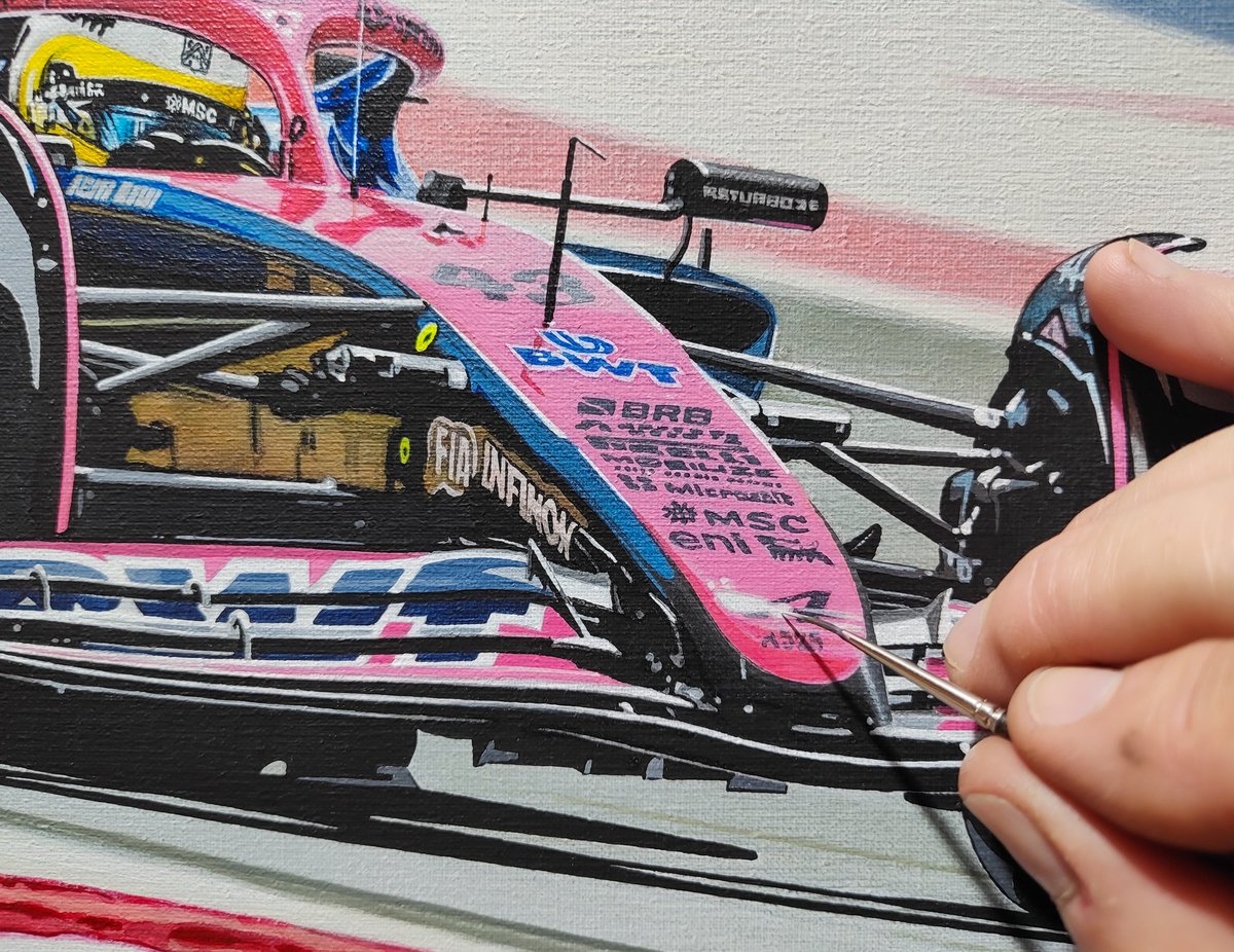 Pintando detalles finales en la trompa del Alpine A525 de <a href="/FranColapinto/">Franco Colapinto</a> .