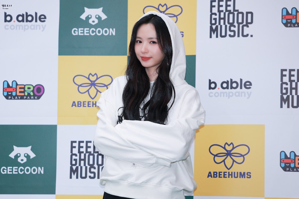 엘프지원💛 tweet media