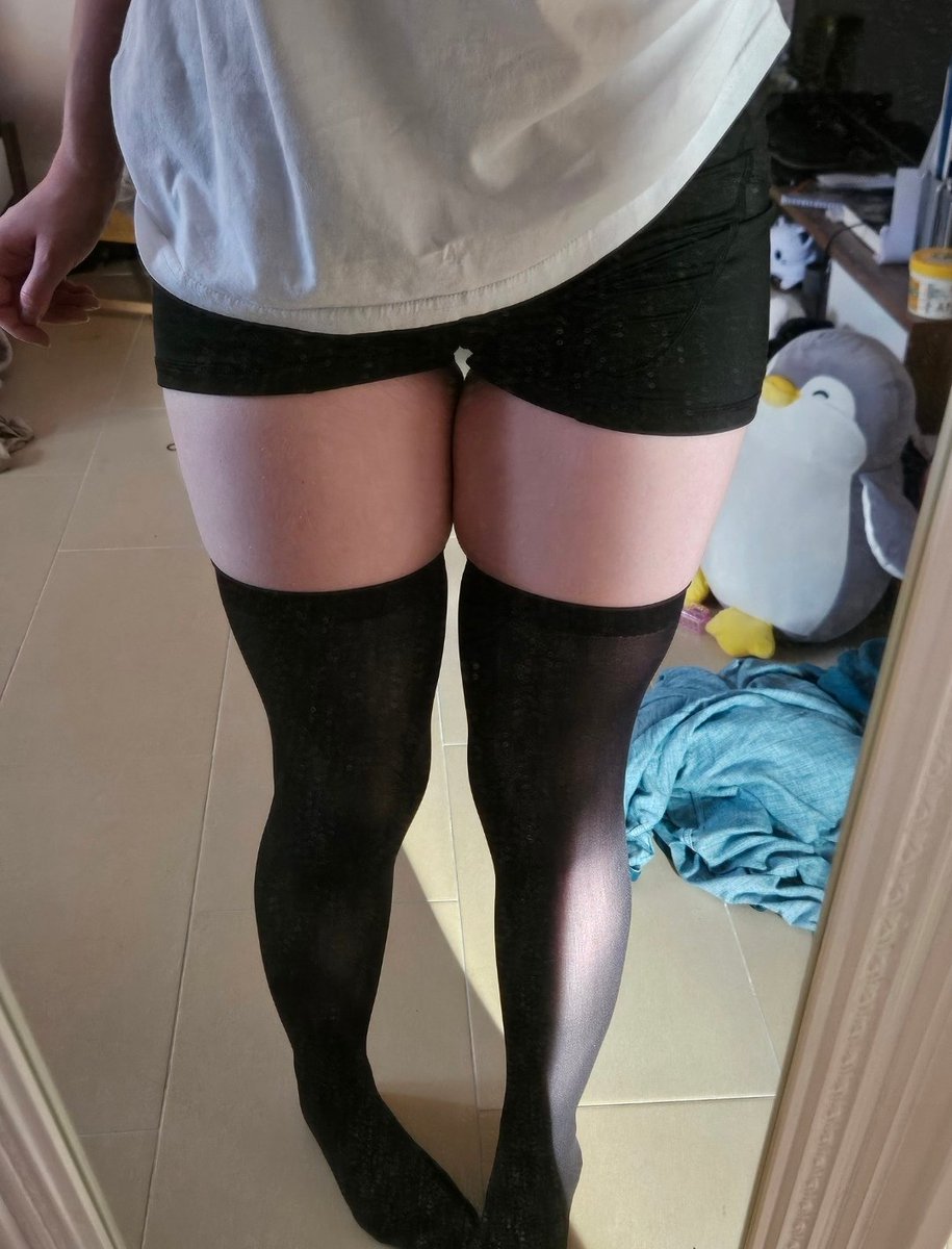 Que les parece mis nuevas medias 👉👈