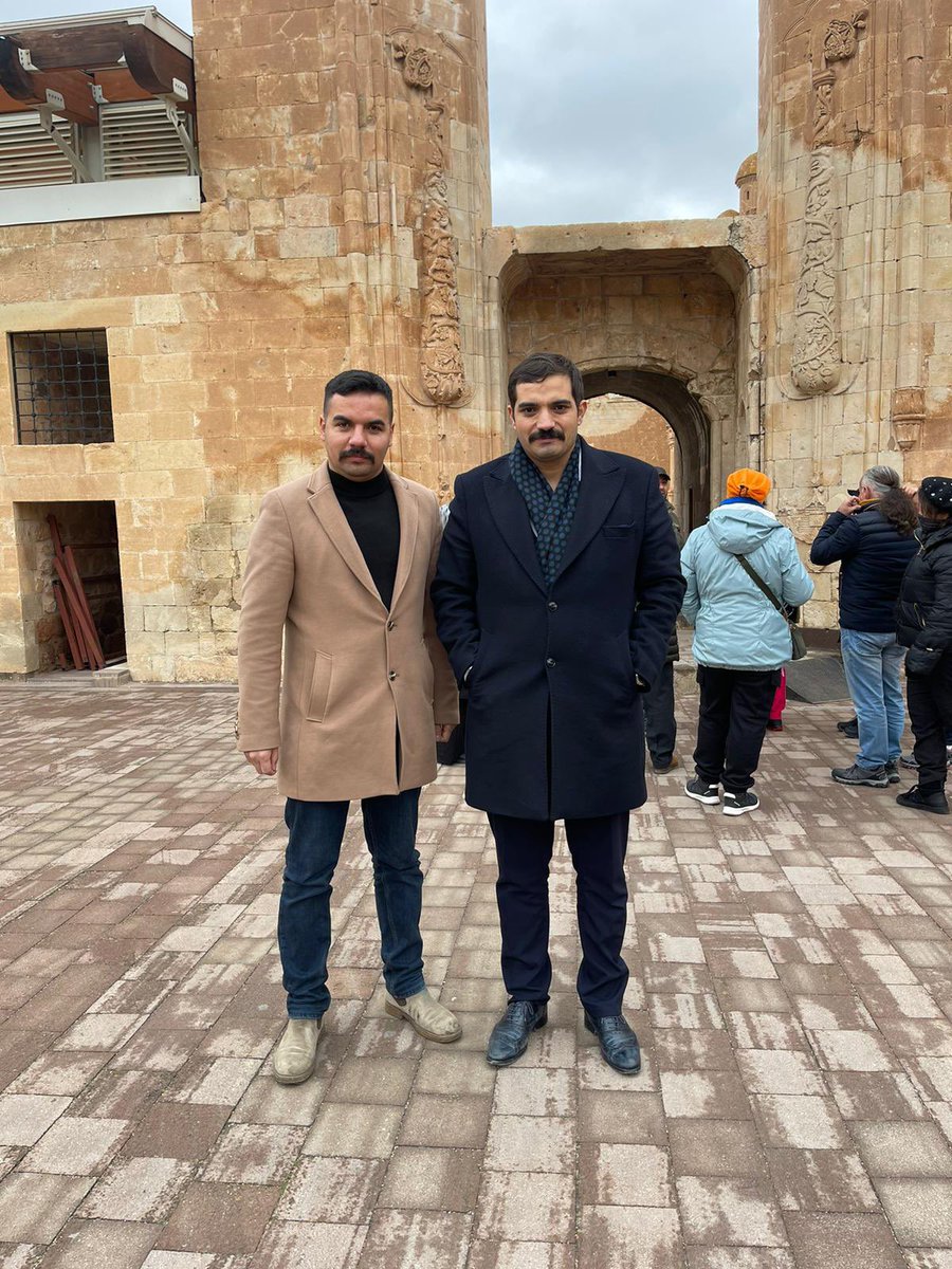 30 Aralık 2022’de ￼hain ve kahpe bir saldırı sonucu aramızdan ayrılan ￼￼geçmiş dönem Ülkü ocakları Genel başkanı Doç.Dr.Sinan Ateşi rahmet minnetle yâd ediyorum
Ruhu Şad Olsun
￼￼￼
Kalbimizdeki yeri hiçbir zaman dolmayacaktır

Sinan Ateş’in Güzel Bir Sözü Vardı

BAHT UTANSIN