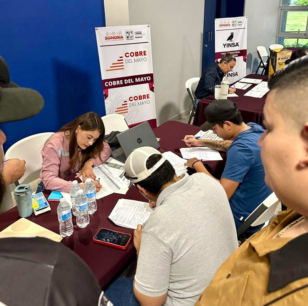 Ferias de Empleo fortalecen la movilidad laboral en Sonora: Secretaría del Trabajo

rnoticias.com.mx/Portal/2025/12…

<a href="/STSonora/">Secretaría del Trabajo</a> <a href="/gobiernosonora/">Gobierno del Estado de Sonora</a>