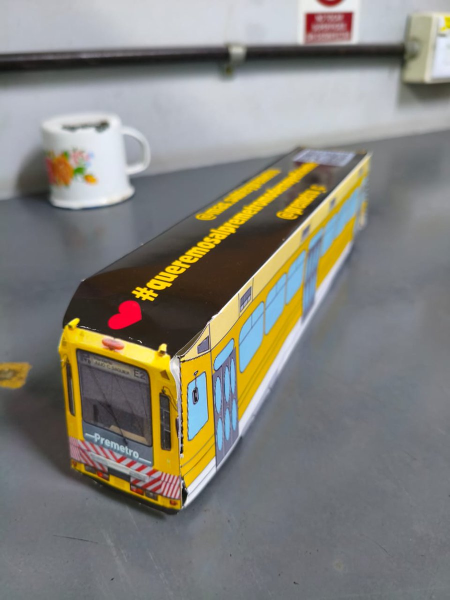 Hoy recibimos a la Asociación Gremial de Trabajadores del Subte y Premetro (AGTSyP), al Presidente de la Junta Comunal y comuneros de la Comuna 8, para escuchar y analizar la propuesta de modernización y elevación del Premetro.