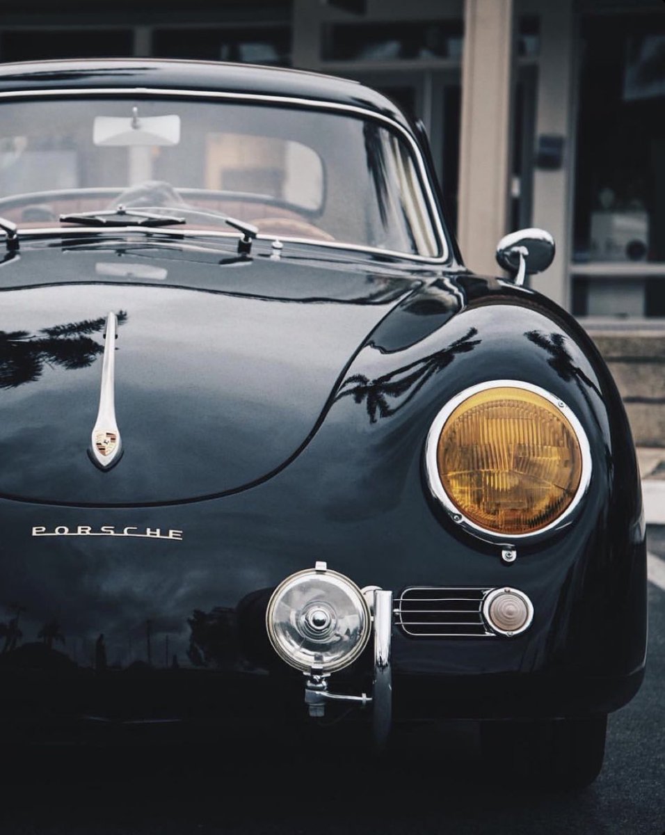 Elle Lookbook tweet media