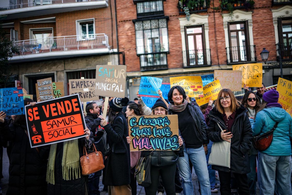 MPilarcuca's tweet image. Apoyamos al SAMUR Social de Madrid.

Defendemos que sea un servicio público, no un negocio para las empresas. 

@AlmeidaPP_ sigue dando la espalda a las personas más vulnerables de nuestra ciudad. Es inhumano. 
@SOSSamurSocial 
#dignidad #justiciasocial