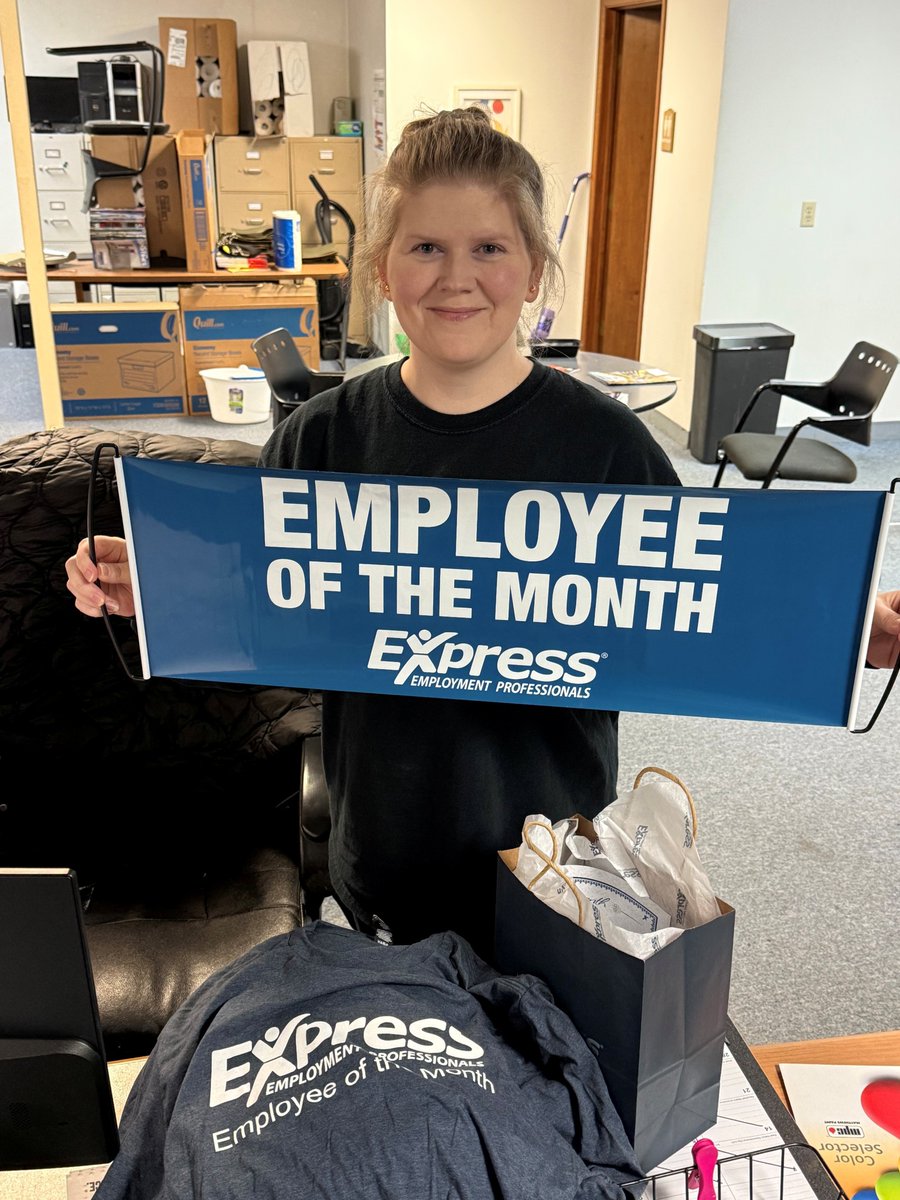 ExpressProsOhio's tweet photo. Congrats to Randi, our Employee of the Month!👏 Your dedication inspires us all. Thanks for your hard work! 💼 #EmployeeRecognition #ExpressPros https://t.co/eI6wTuuCUQ