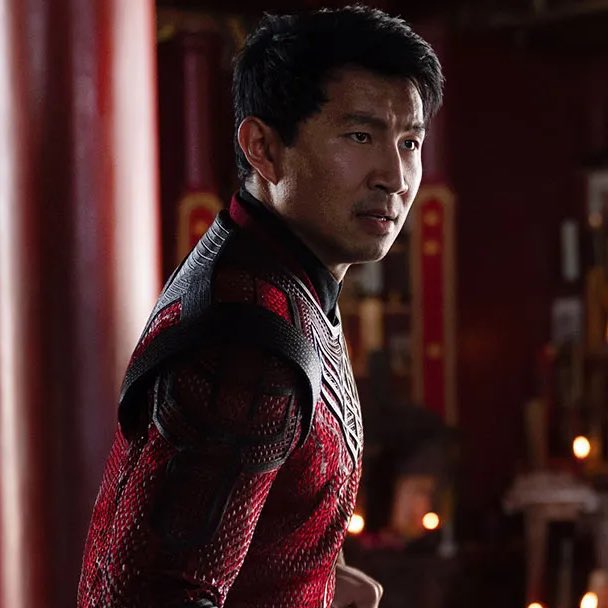 AvengersUpdated's tweet image. Simu Liu says Robert Downey Jr. had his own area on the ‘AVENGERS: DOOMSDAY’ set called ‘Downey Land’

“I remember getting invited to Downey Land for the first time and just showing up in this tent, and it’s all this beautiful Andy Warhol-esque artwork, except all the characters…