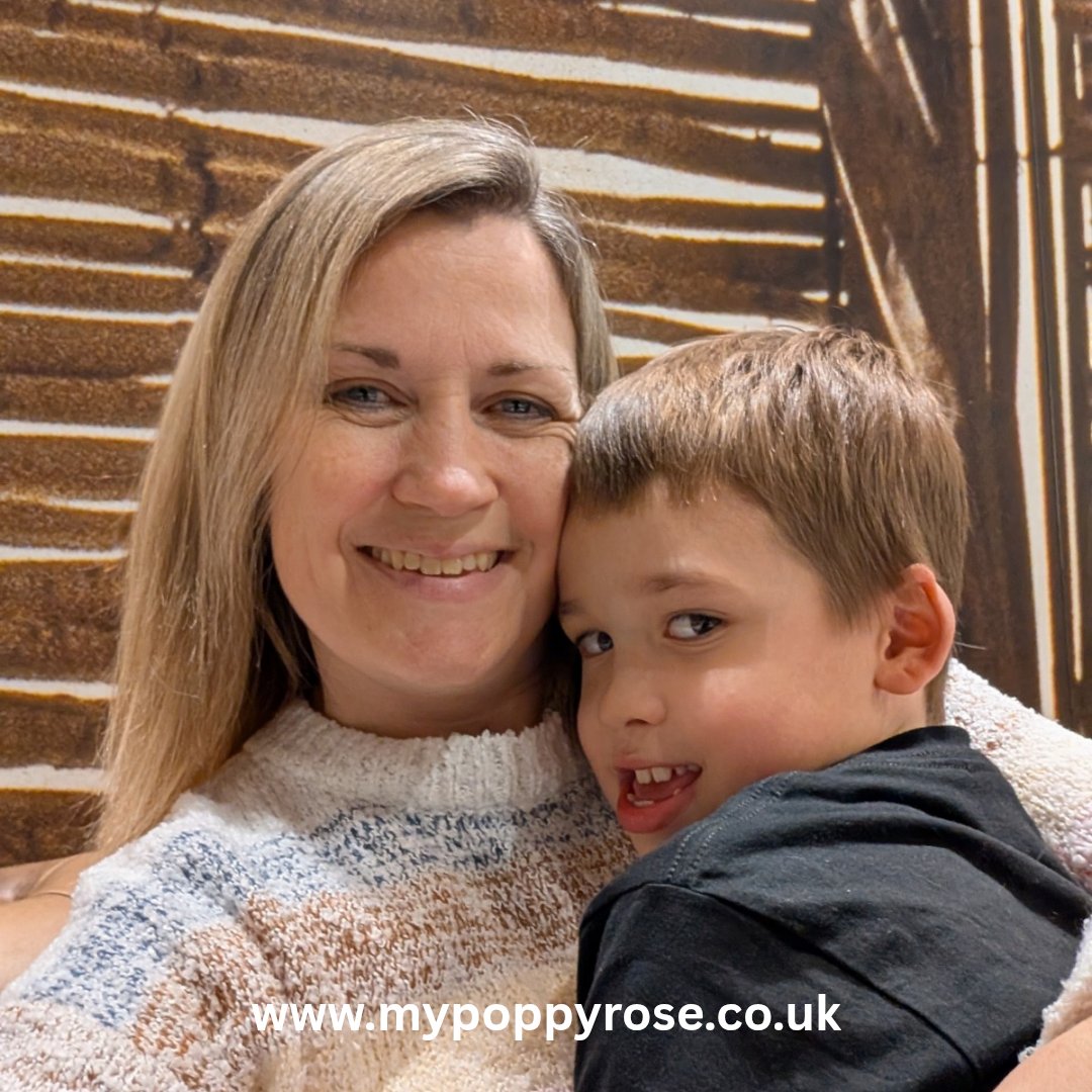 My Poppy Rose tweet media