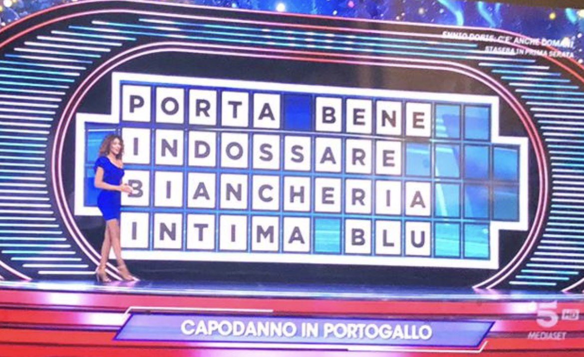 frotello's tweet photo. @annatrieste Incredibile ma vero, stasera alla #ruotaDellaFortuna Gli autori avevano visto il video di @annatrieste? https://t.co/ThFb8Bzl4X