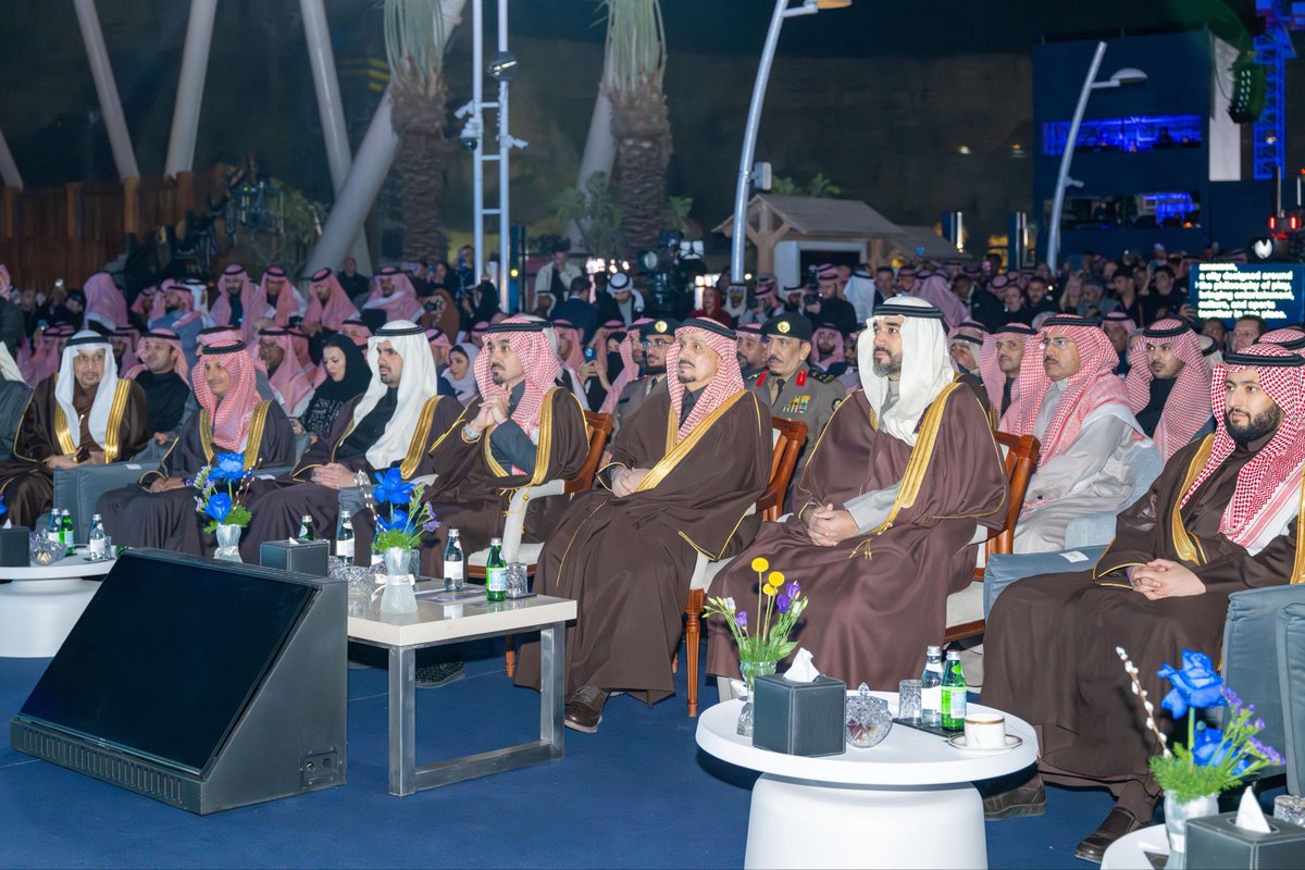 BinAyyafFaisal's tweet photo. غرب الرياض، وبين جبال طويق، تحوّلت الفكرة اليوم إلى واقع مع انطلاق أولى مراحل مشروعٍ حيوي يجسّد طموحات المدينة ويترجم رؤيتها للمستقبل

#القدية
#SixFlags https://t.co/EZehBy9KDk