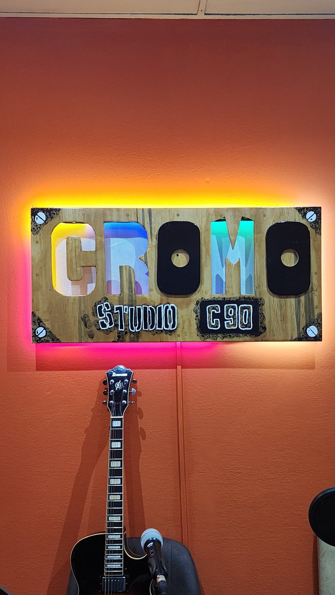CROMO C90 STUDIO tweet media