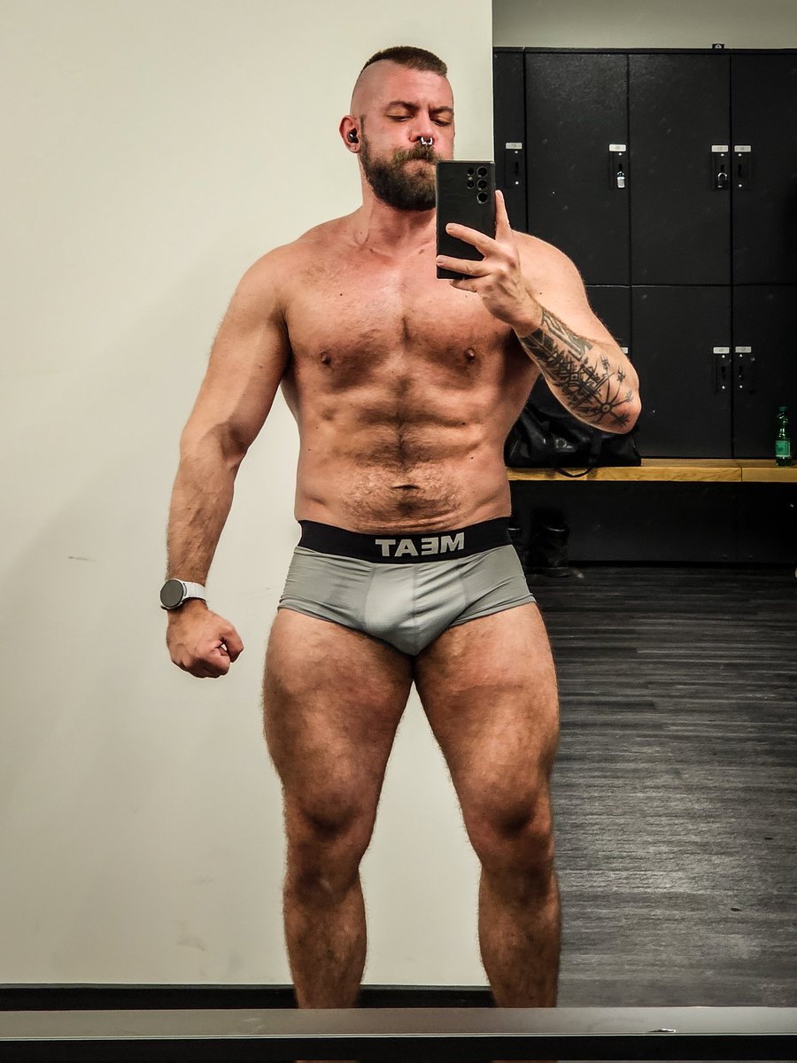 Philip Rowey tweet media