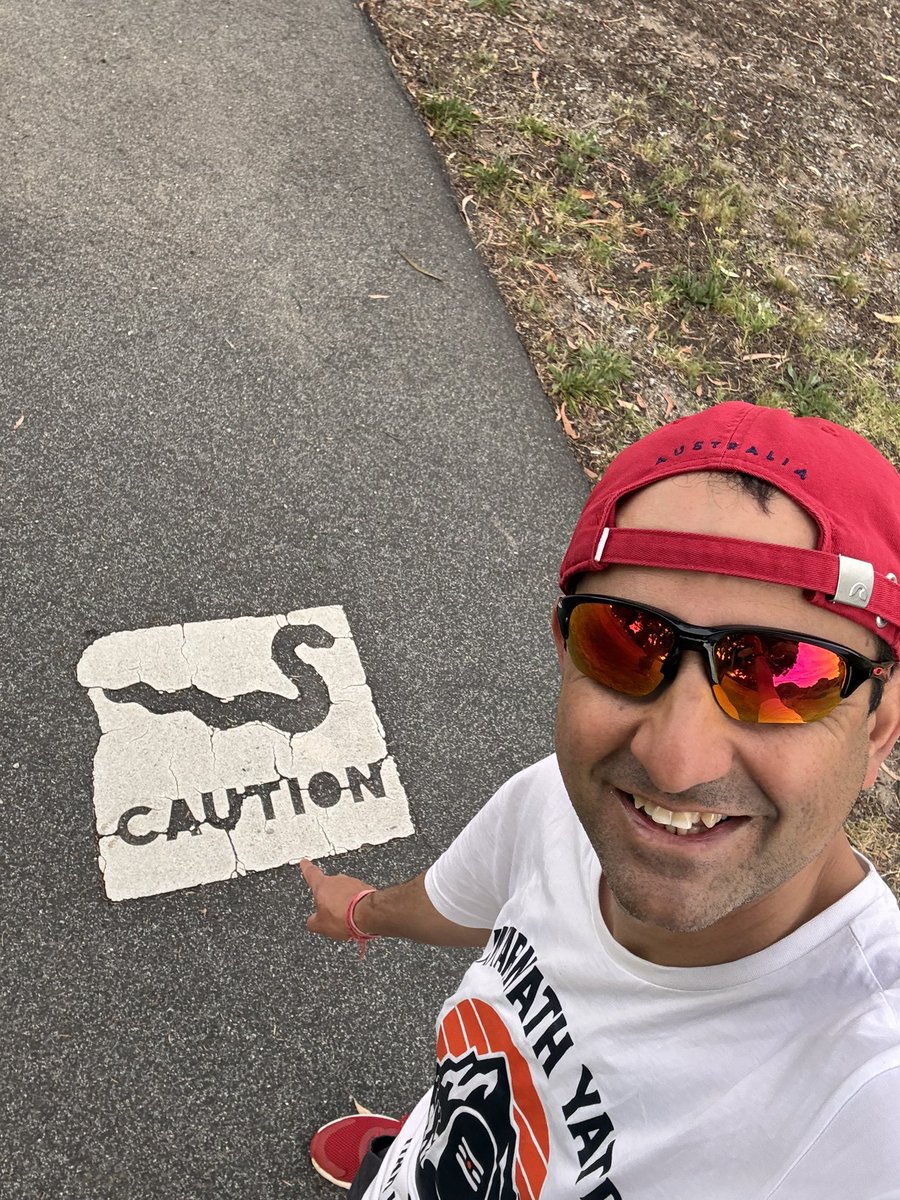 avinashjgd's tweet image. Melbourne wakes. 30th Dec 2025 Tuesday
I run.😍
Magic follows. ✨
#Day338 #TheMagicOfRunningContinues #AmchiMelbourne😇
#RuffeyLakePark😍