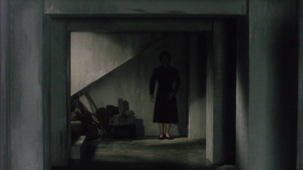 KI11ERKLOWNS's tweet photo. will forever be obsessed with japanese horror https://t.co/6HQMyAZTex